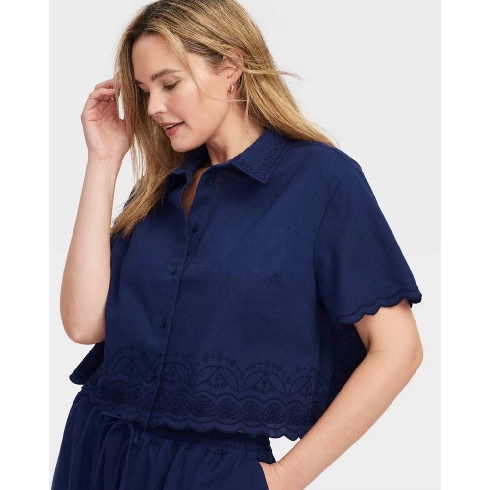 Roller Rabbit x Target Women oversized XS Navy Embroidered Scallop Cropped top